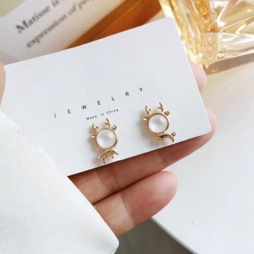 Fashion Korean Style Cute Fawn Opal Clip Earrings Simple Mini Small Animal Deer No Hole Clip Earrings for Student Kids Grils