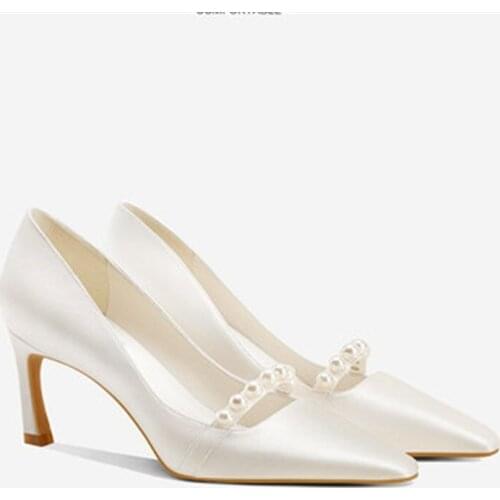 2021 spring new silk banquet dress shoes large size simple white pearl bridal wedding shoes stiletto heel womens single shoes