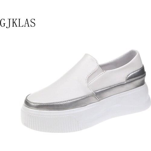 Leather Casual Shoes Women Platform Sneakers Slip on Shoes for Women Black White Sneakers Woman Fashion Chunky Heel Sneakers