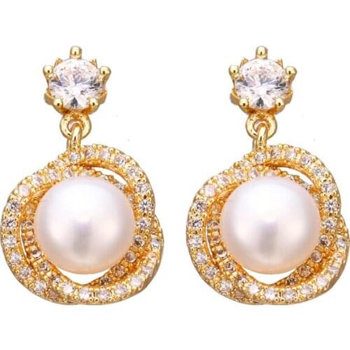 Bettyue For Women New Design Irregular Round With Dainty Pearl Cubic Zircon Stud Earring Attractive Ornament In Fashion Dinner
