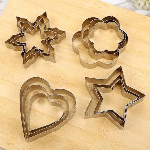 A2457 Baking Tool DIY Heart 430 Stainless Steel Cake Mould Three Kits of Biscuit Mould