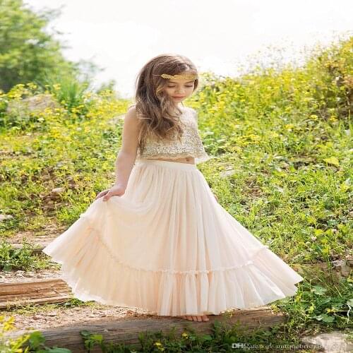 Bohemian Flower Girls Dresses 2021 Two Pieces Style Gold Sequins Junior Bridesmaid Dress Crop Top Beach Country Boho Girls Dance