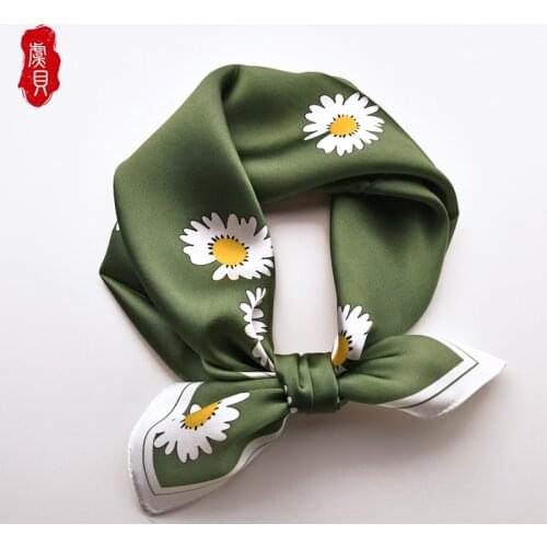 Green yellow real silk scarf women printed daisy 50cm small square scarves lovely hair band foulard shawl gift for ladies girls