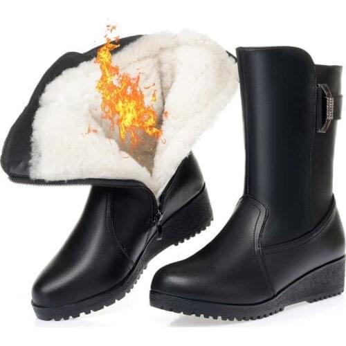 Womens Winter Boots Australian Wool 2021 New Leather Womens Flat Snow Boots Large Size 35-41 Non-slip Mother Boots