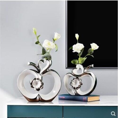 2020 EUROPEAN-STYLE HEART-SHAPED CERAMIC APPLE CRAFTS, WEDDING GIFTS, HOME OFFICE RESTAURANT TABLE DECORATIONS