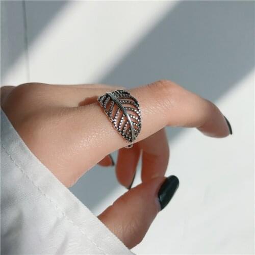 Personality Gothic Boho Leaf Rings For Women Lady Charm Engagement Jewelry Girls Open Finger Knuckle Rings 2021