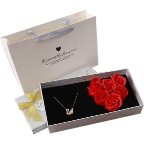 Christmas Rose Box Party Favor Birthday Party Gift for Mothers Girlfriend Gift Box Gifts Bridesmaid Valentines Day Gift