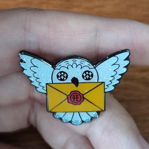Classic Movie Collectable Hedwig In Flight With Acceptance Letter Enamel Pin Owl Post Brooch Witchcraft Jewelry