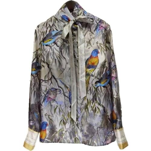 Spring 2021 new Early ladys shirt ivory white Xique pattern printing silk ribbon collar system with sleeves