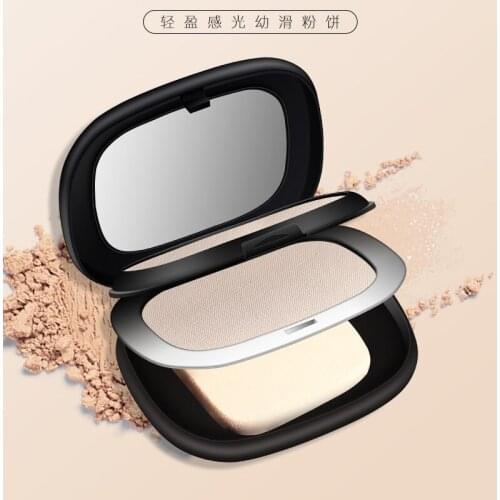 Makeup light flawless light-sensitive smooth powder biscuits wet dual-use double-layer powder concealer moisturizing oil control