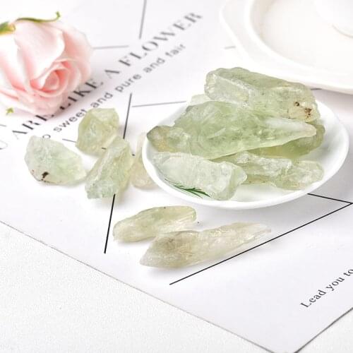 50g Natural Green Crystal Cluster Irregular Ore Mineral Crystal Stone Mineral Quartz Teaching Specimen Gem Ornaments Gemstone