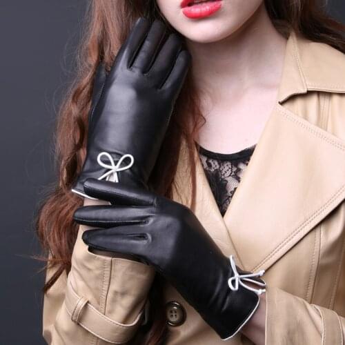 Genuine Leather Gloves Woman Winter Keep Warm Sheepskin Gloves Casual Cute White Butterfly Knot Thin Leather Gloves Female D26