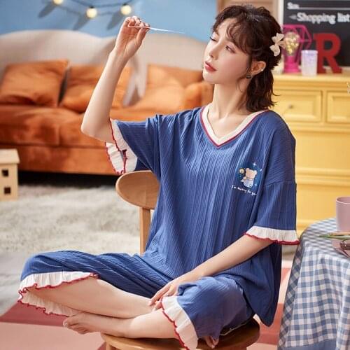 Womens pajamas Summer Cotton Short Sleeve thin Capris cartoon cute student size can be worn at home pijamas Hot Sale Genuine