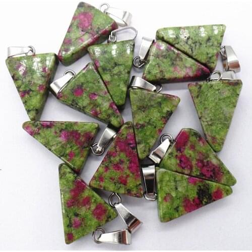 50Pcs 20x15x6mm Wholesale Green And Rose Ruby in Fuchsite Triangle Pendant Bead DIY Earrings Jewelry Accessories S588