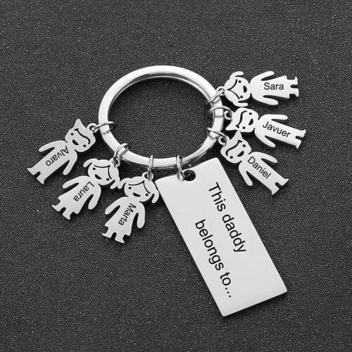 Personalized Kids Names Keychain Engraved This Daddy Belongs To Silver Color Cute Figure Keychain Father Mother Birthday Gift