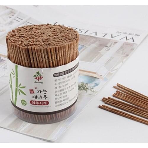 800Pcs Disposable Carbonized Wooden Toothpicks Single-Head Pointed Cocktail Picks with Dispenser Teeth Cleaning Skewers