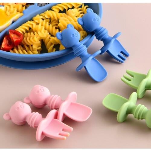2Pcs Cute Baby Food Spoon Short Safe Easy Silicone Spoon Set Baby Teether Anti-Slip Infant Feeding Training Utensils Tableware