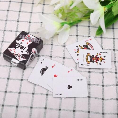 Y1UC Portable Mini Playing Card Hold'em Board Game Poker Climbing Travel Toy