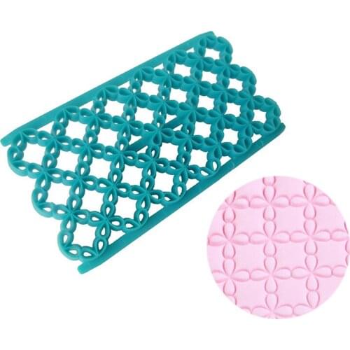 Plastic Lucky Clover Cookie Cutter Mold Biscuit Fondant Sugarcraft Cake Decorating Tools Baking Moulds DIY