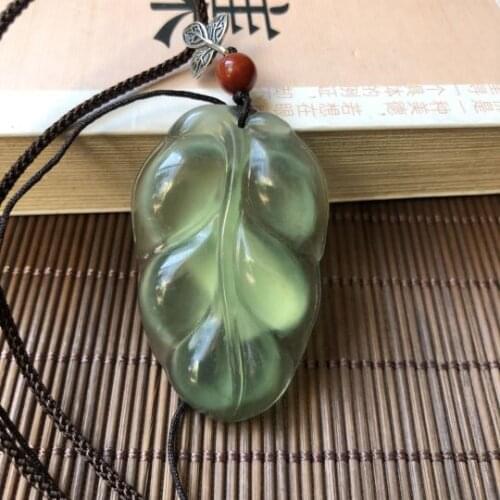 Natural xiuyu green jade pendant hand carved leaves pendants necklace top brand women leaf jade jewelry jadeite jade necklace