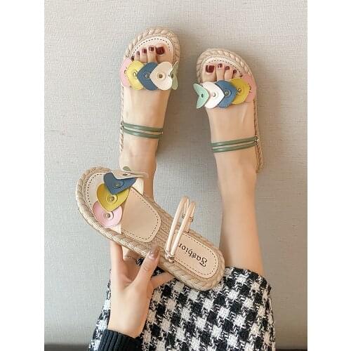 Sweet wind fashion heart-shaped color matching flat bottom large size 35-40 ladies slippers for outer wear summer new style