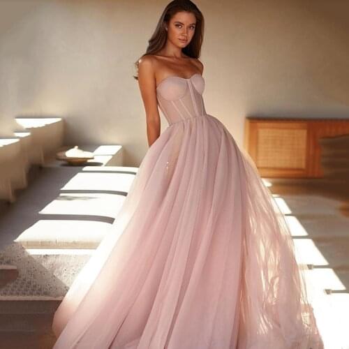KS Mi Unshakenes Women's Dresses With A Train