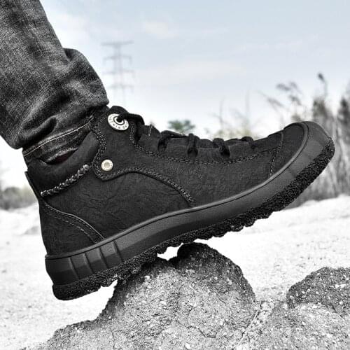 Mens Winter Boots Outdoor Warm Snow Shoes Men Casual Genuine Leather Sneakers 2020 Luxury Male Hiking Shoes Man Ankle Tooling