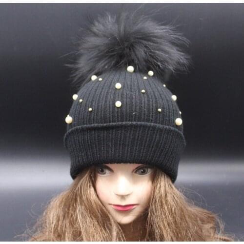 New arrival dyed pom pom black raccoon fur hat pearl handmaded decorated beanies super big pom pom beanies women fashion hat