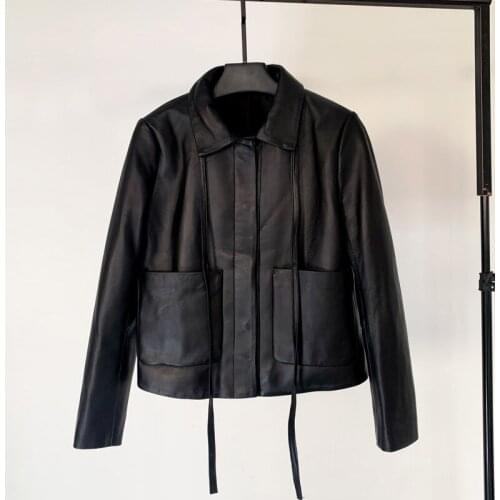 2020 Spring new leather short leather jacket female sheepskin big pocket was thin locomotive leather jacket jacket tide