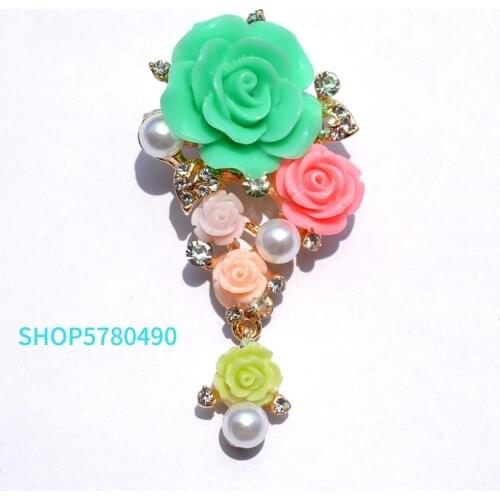 Floral Rhinestone Brooches for Women Pearl Breast Pin Resin Flower Brooch Mix Color Ladies Party Dress Accessory Elegant Jewelry