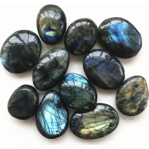 Drop Shipping 1pc Natural Irregular Labradorite Palm Stone Polished Therapy Quartz Crystal Healing Natural Stones and Crystals