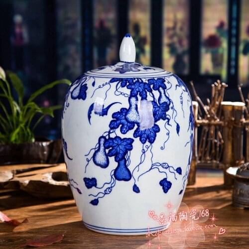 Jingdezhen blue and white ceramic vase general storage tank tank storage tank migang pickled cabbage altar vase ornaments
