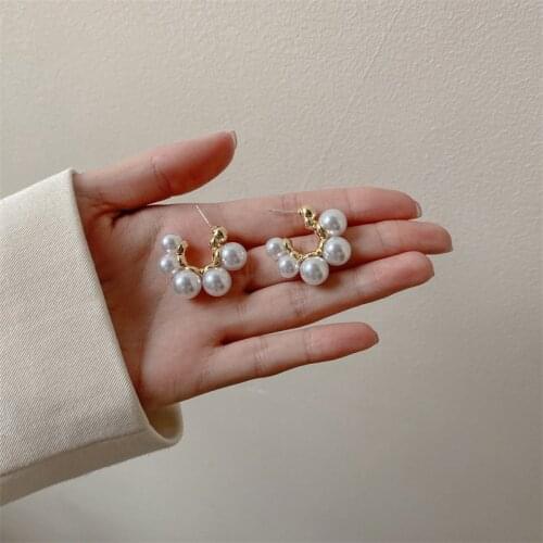 Korean Elegant Celebrity Metal Inlaid Pearl Earrings For Woman Fashion Jewelry New Luxury Wedding Party Girls Unusual Earrings
