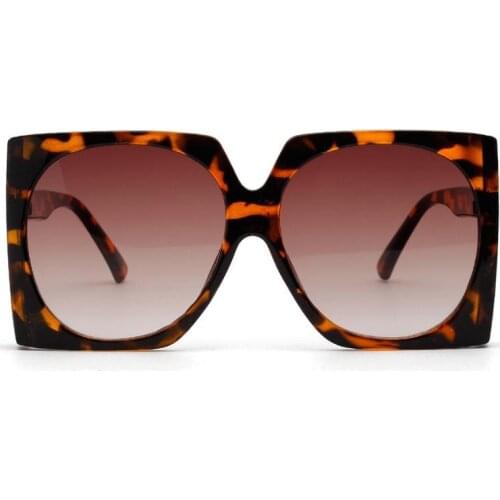 MINCL 2019 Vintage Oversized Leopard Sunglasses Women Brand Designer Square Tortoiseshell Frame Retro Lady Sun Glasses Shades NX