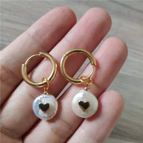 Natural coin freshwater pearl bead chic tiny gold heart charm dangle pendant charms stainless steel hoop earring for women lady