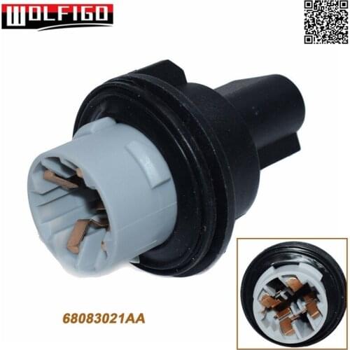 WOLFIGO New 3 Pins FOR 2009-2012 RAM 1500 11-12 RAM 2500 3500 PARK &TURN SIGNAL SOCKET FRONT 68083021AA