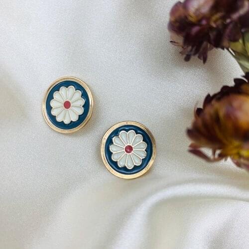 JOUVAL New Enamel Little Daisy Flowers Daisy Round Stud Earrings For Women Korean Geometry Boucle Elegant Ladys Party Jewelry