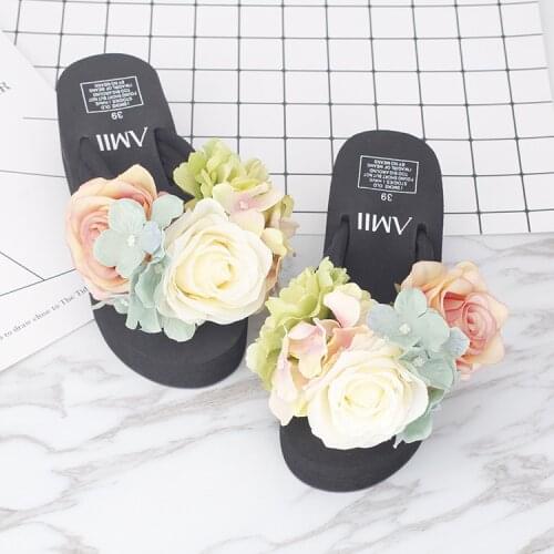 2019 Women Summer Flip Flops Cause Slippers Beautiful Flowers Female High Heel Cheap Platform Beach Shoes Online