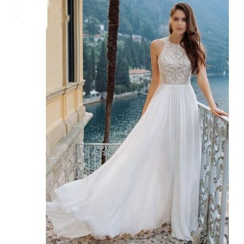 White A line Wedding Dress Chiffon Scoop Neck Wedding Gown Lace Applique Bridal Dress Elegant Sweep Train Beach Dress