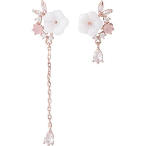 Simple Elegant White Shell Flower Asymmetry Earrings Fashion Women Jewelry Party Accessories