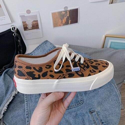 Women Sneakers Canvas Casual Shoes Fashion Leopard Print Shoes Slppers Womens Platform Flats Vulcanized Shoes Korea Style