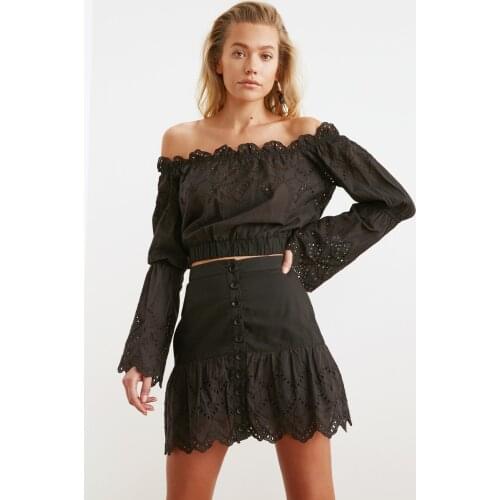 Trendyol Fisto Detailed Sub-Top Suit TBESS21AU0095