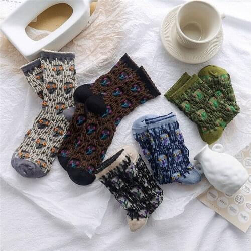 Women Middle Tube Socks Spring Autumn Ethnic Style Retro Stereoscopic Flowers Exquisite High-quality Ins Fashion Personality