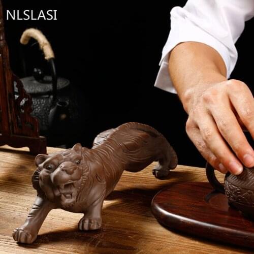 1 PCS Yixing Handmade Purple Clay tea Pet Creative tiger Statue animal Figurine Ornament Tea Accessories Crafts home decoration