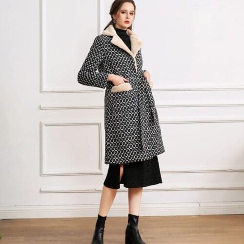 Black Plaid Wool Coat Winter Warm Tweed Jacket Overcoat Long Women Slim Korean Style Faux Fur Outwear with Sashes Free Shipping