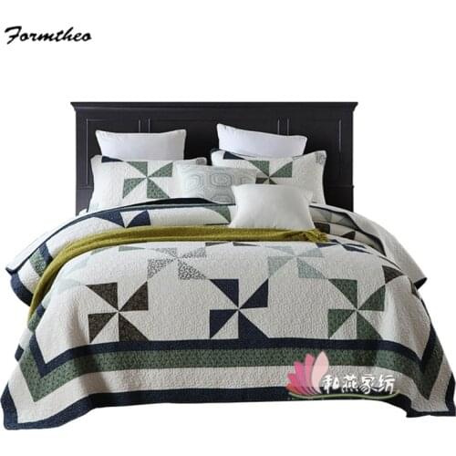 Formtheo Bedspreads