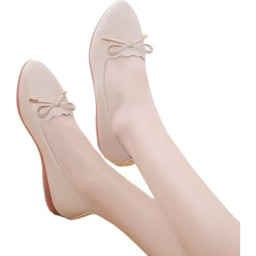 Hot Autumn Women Comfy Flats Loafers Lady Mother Soft Leather Cool Female Girls Casual Slip-on Walking Footwear White