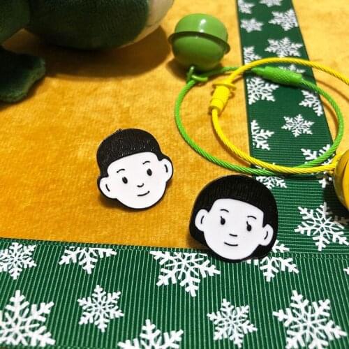 1pcs Cartoons metal Enamel Pin Couple Avatar Brooches Bag Lapel Pin Black White Badge Jewelry Gift for girl Students