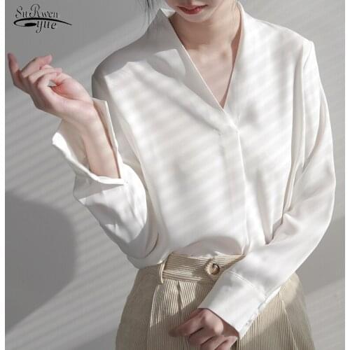 2021 Spring Autumn White Women Blouse and Tops Office Lady Chiffon Shirts Women Long Sleeve V Neck Vintage Female Clothing 12609