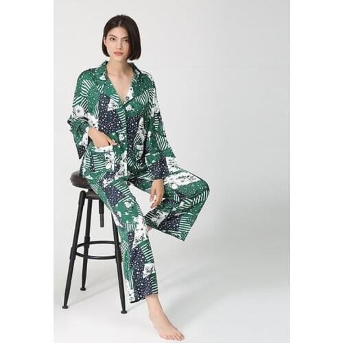 2021 New Ice Silk Print Pajamas Womens Long Sleeve Trouser Suits Two Piece Set Autumn Home Sleepwear Thin Satin Sexy Nightwear